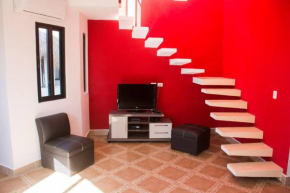 AMELIE Charming PentHouse 1 block from the beach
